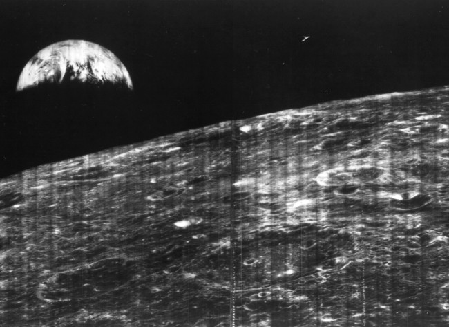 First_View_of_Earth_from_Moon