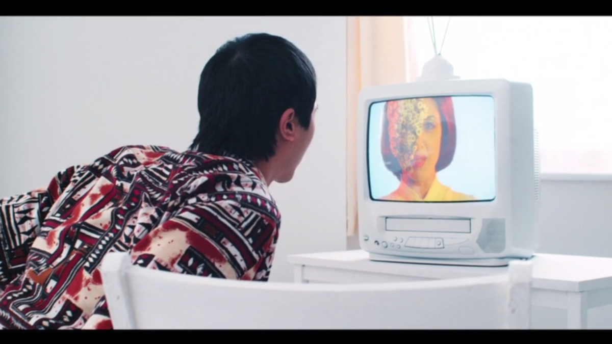 Piercing Brightness \ Dir Shezad Dawood (2011)