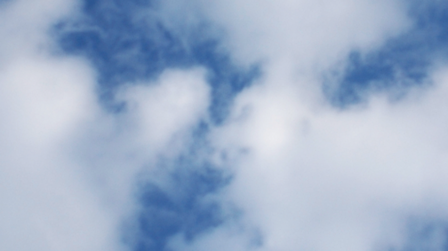 Cloud Face / Shinseungback Kimyonghun (2015)