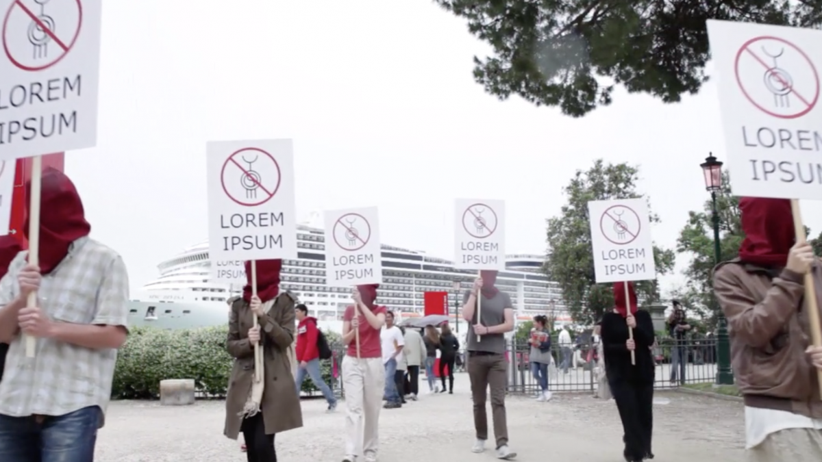 A Crowded Apocalypse \ IOCOSE (2011)