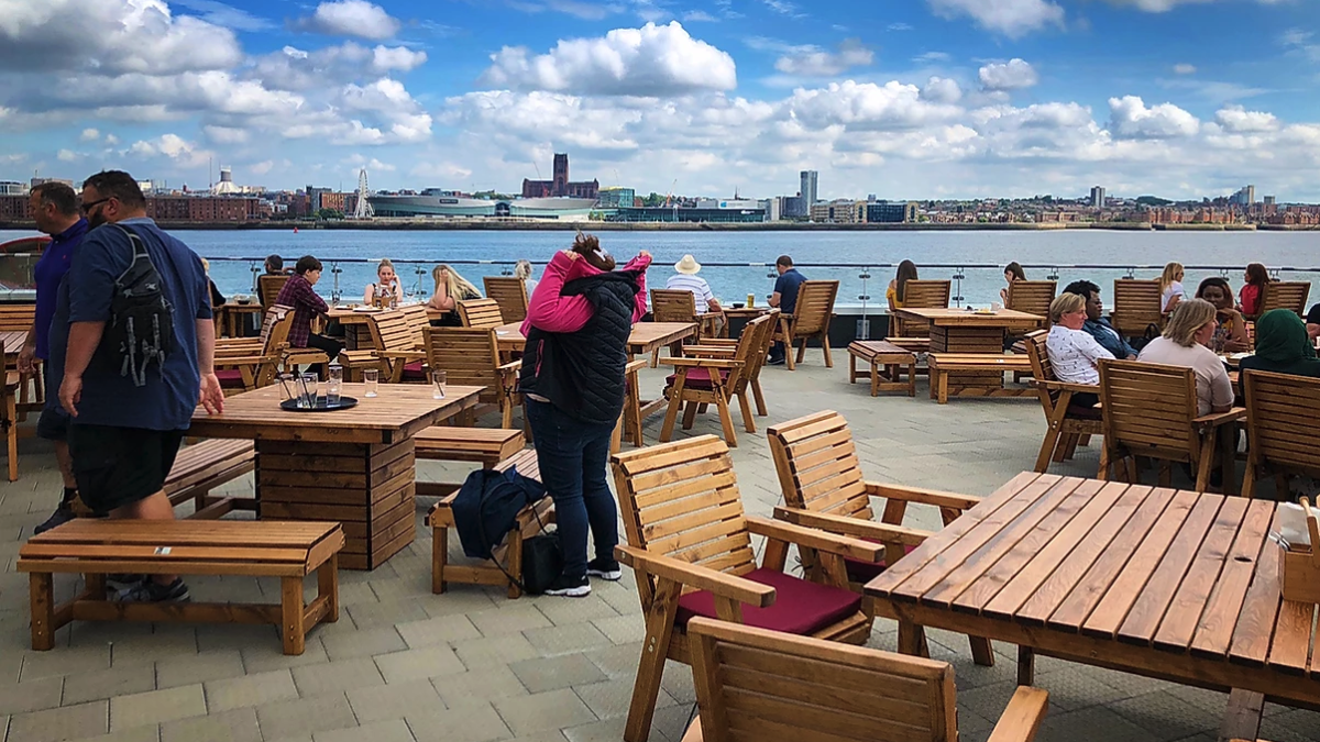 Woodside Ferry Village